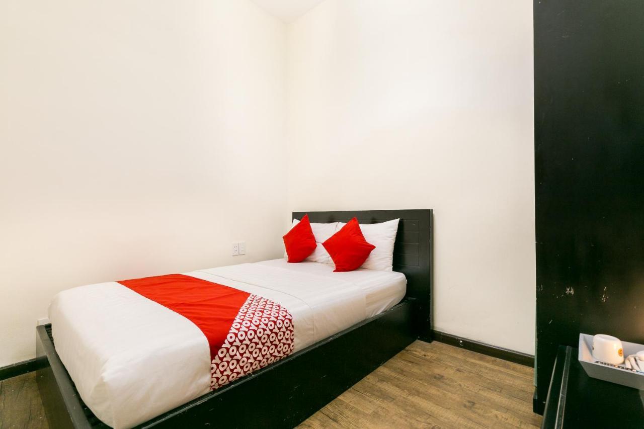 Oyo 438 Small Bay Hotel Ho Či Minovo Město Exteriér fotografie